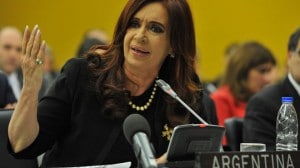 Cristina Kirchner , abogada de la “vía pacífica” : financiada con nuestros impuestos da un romántico discurso en Naciones Unidas.