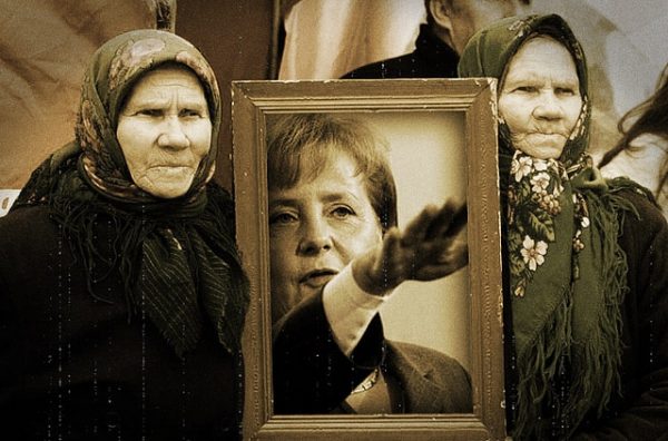 Angela Merkel Reichskanzlerin. Foto: Banannas