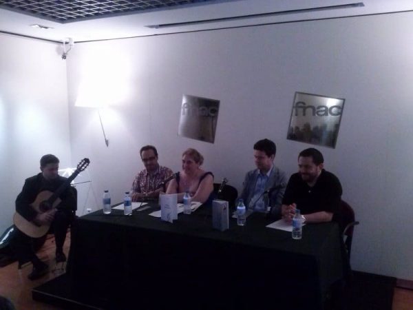 Mesa de presentación de El Rapto de la Diosa en la FNAC de Zaragoza