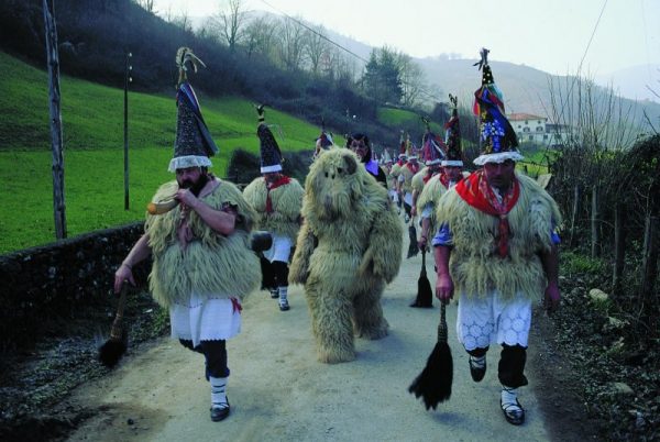 Carnavales en Navarra. Ituren y Zubieta. Zanpantzar