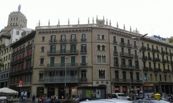 Fachada Oficina Laborde Marcet