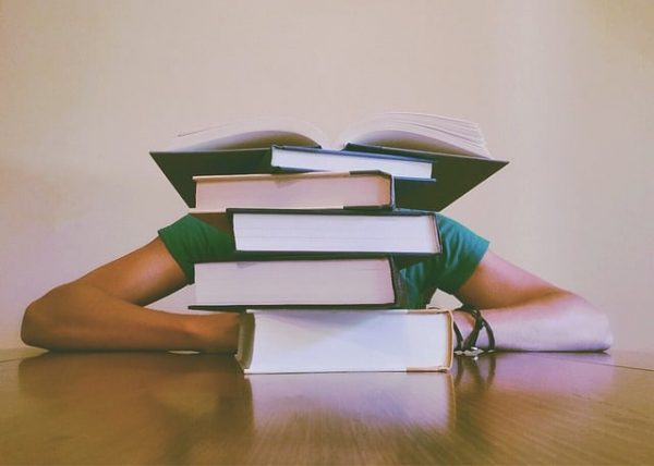 libros estudiar conocimiento universidad
