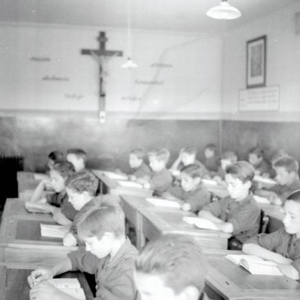 escuela españa años 40 el quijote