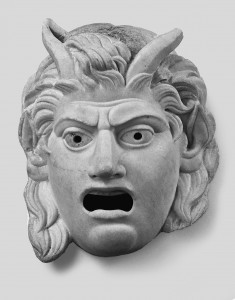 Entre dioses y hombres. Máscara de Sátiro. S. de II aC a I dC. Dresde, Skulpturensammlung Staatliche Kunstsammlungen.